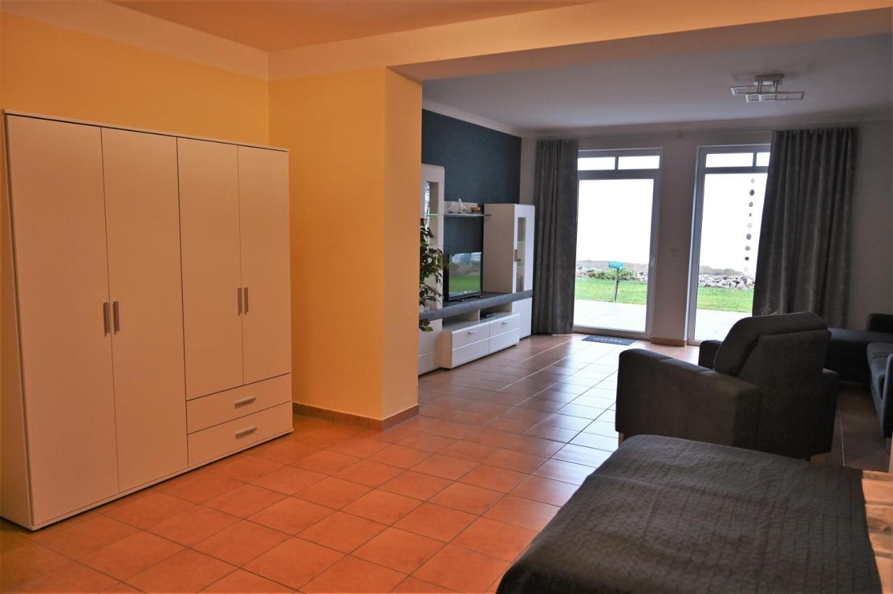 Ferienwohnung Seeblick Waren  Esterno foto